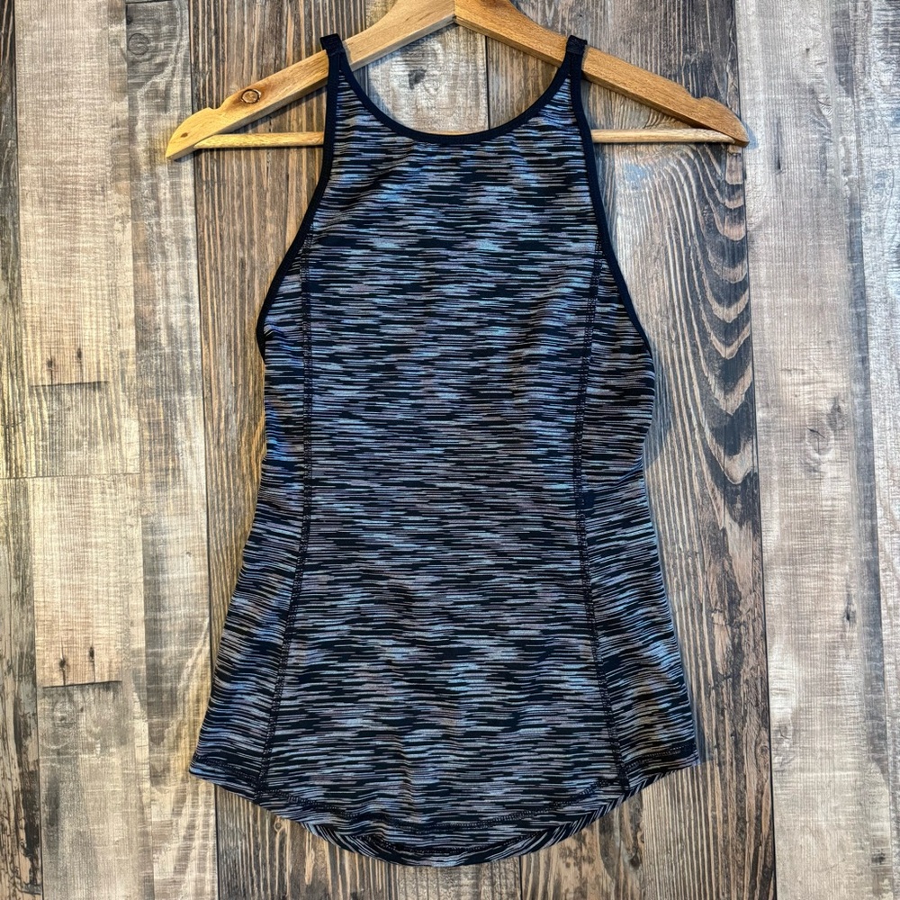 Abercrombie Women’s Workout Tank Size XS in Black & Gray